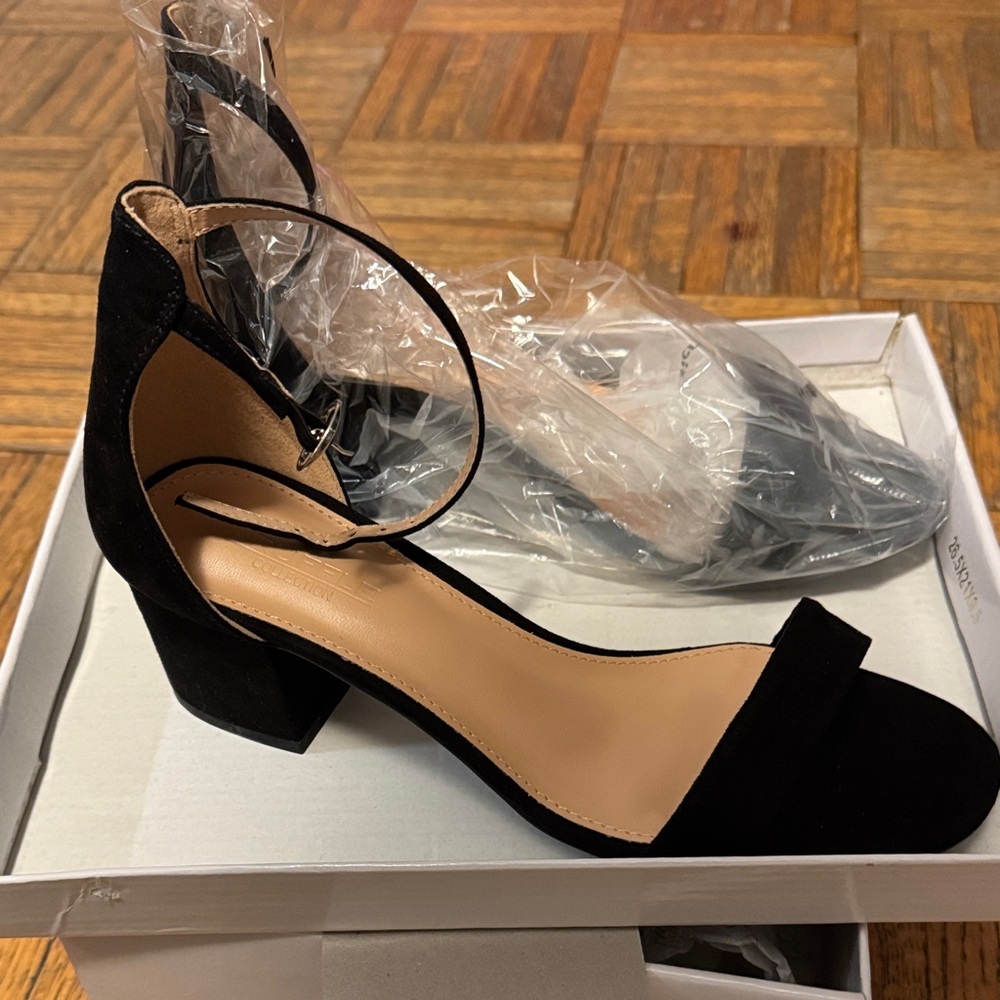 BRAND NEW Classic Black Heels